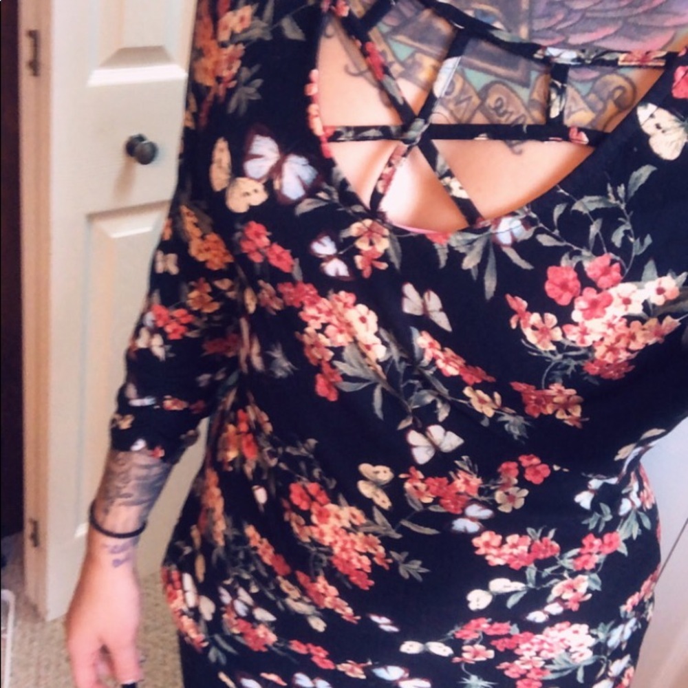 Cute, comfortable floral shirt